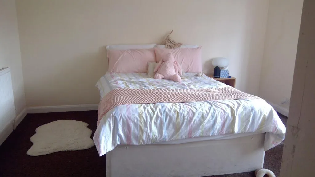 5 bedroom terraced house for rent