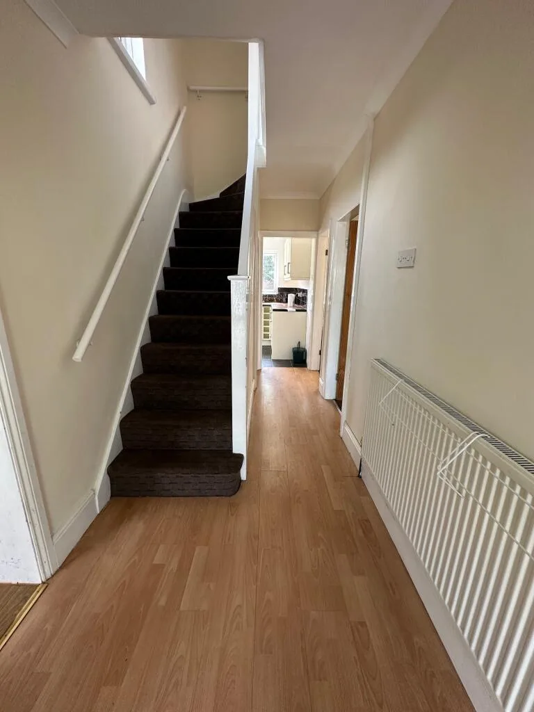 4 bedroom semi-detached house for rent