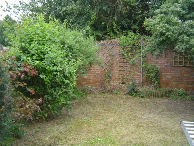 4 bedroom semi-detached house for rent