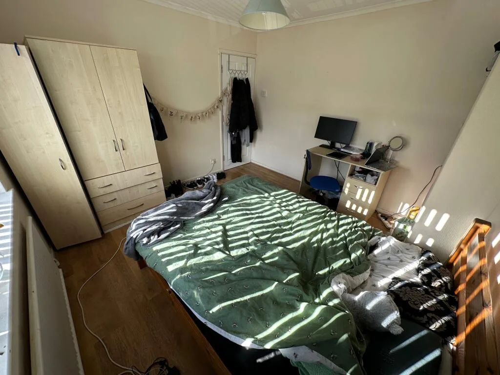 4 bedroom semi-detached house for rent