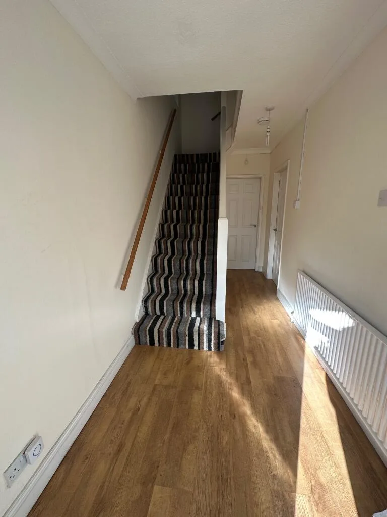 4 bedroom semi-detached house for rent