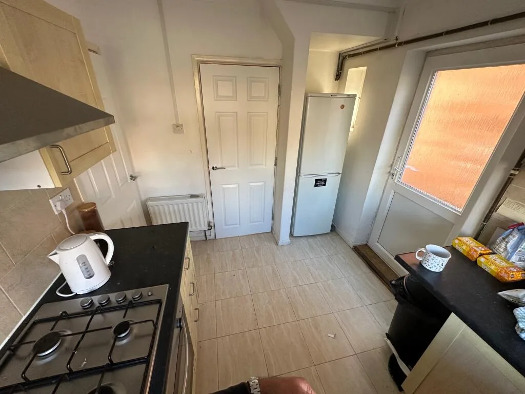 4 bedroom semi-detached house for rent