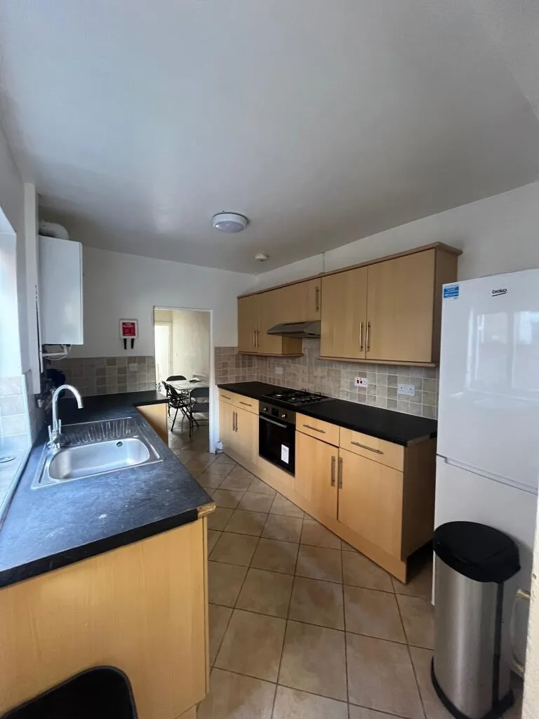 4 bedroom terraced house for rent