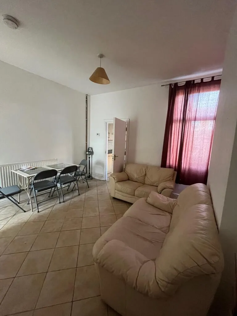 4 bedroom terraced house for rent