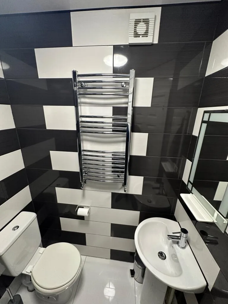 10 bedroom detached house for rent