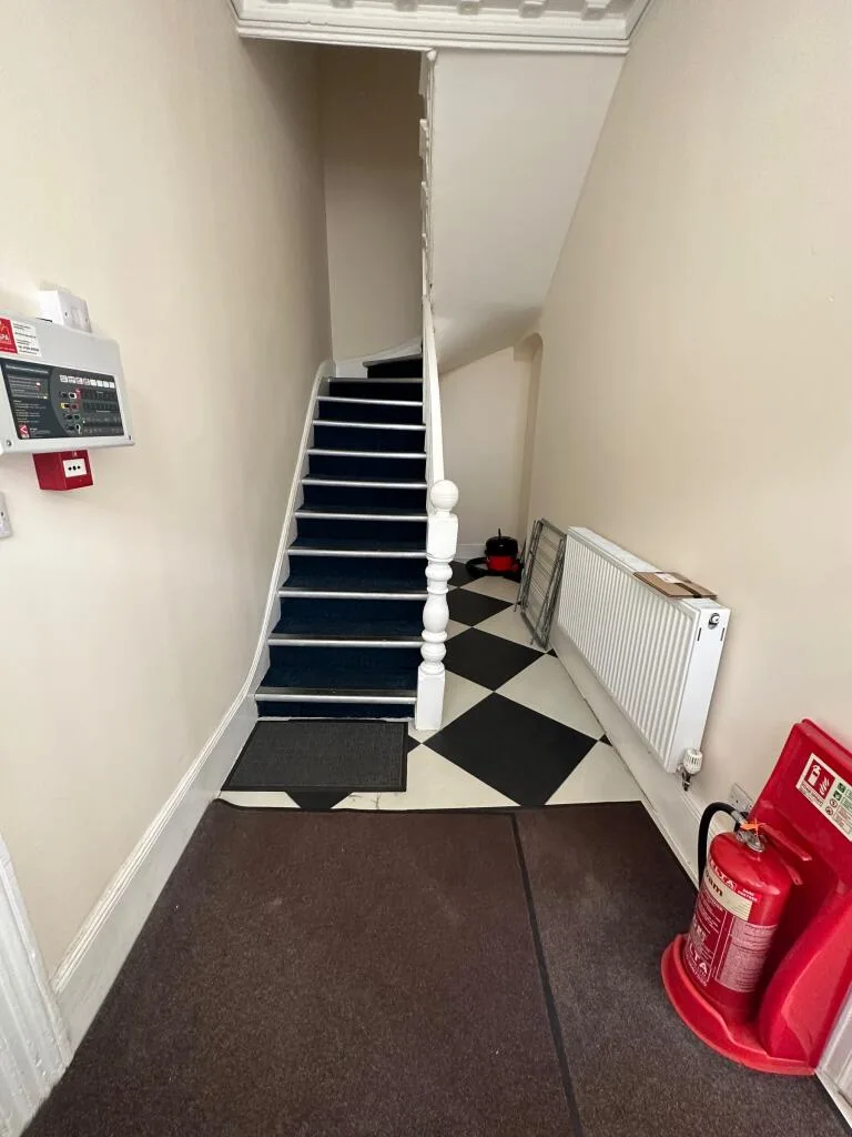 10 bedroom detached house for rent