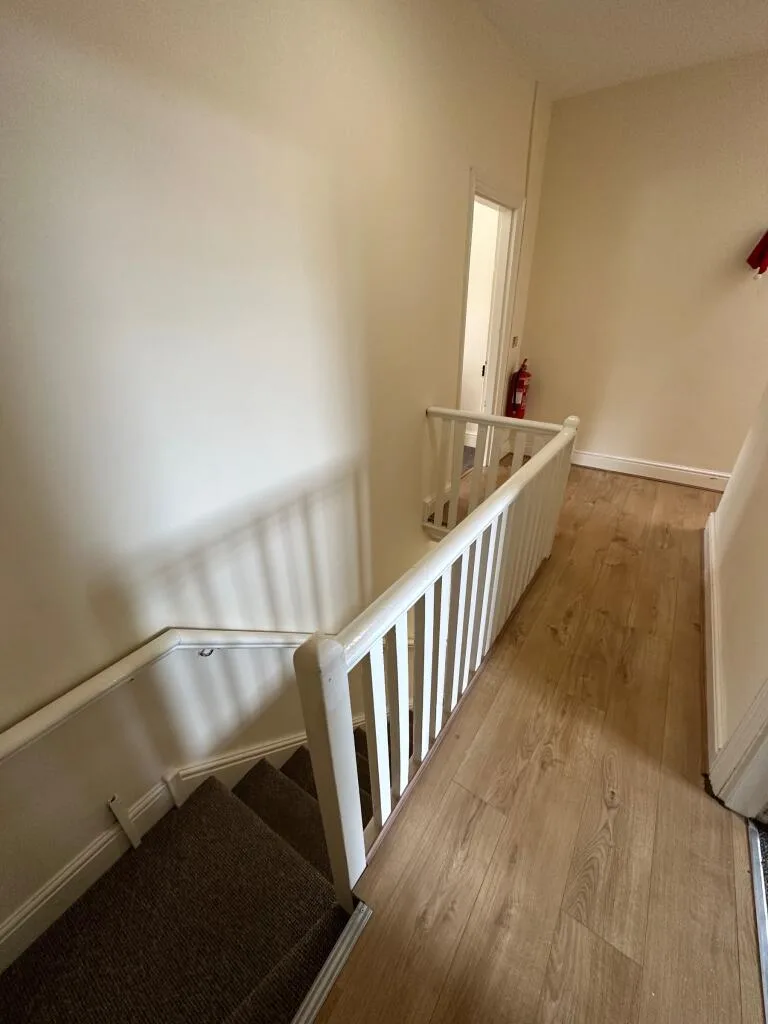 5 bedroom terraced house for rent