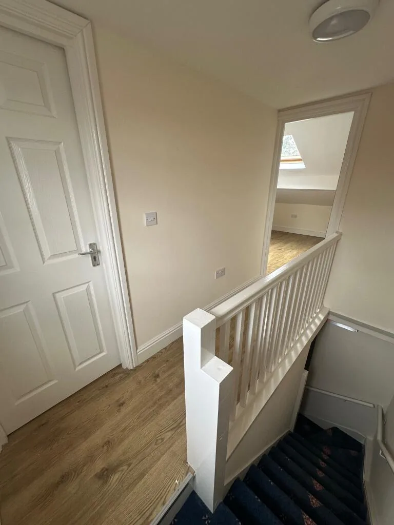 6 bedroom terraced house for rent