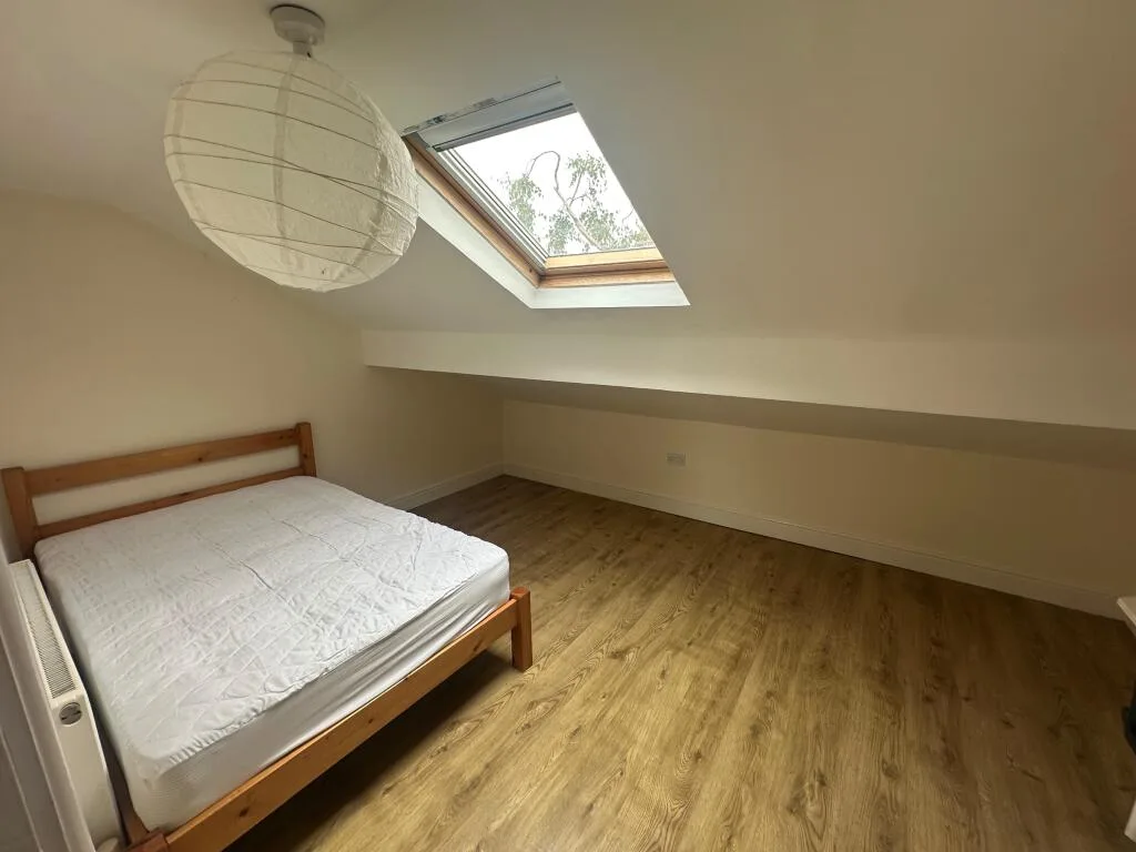 6 bedroom terraced house for rent