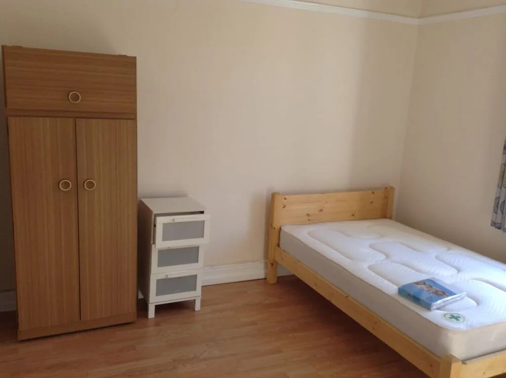 6 bedroom terraced house for rent