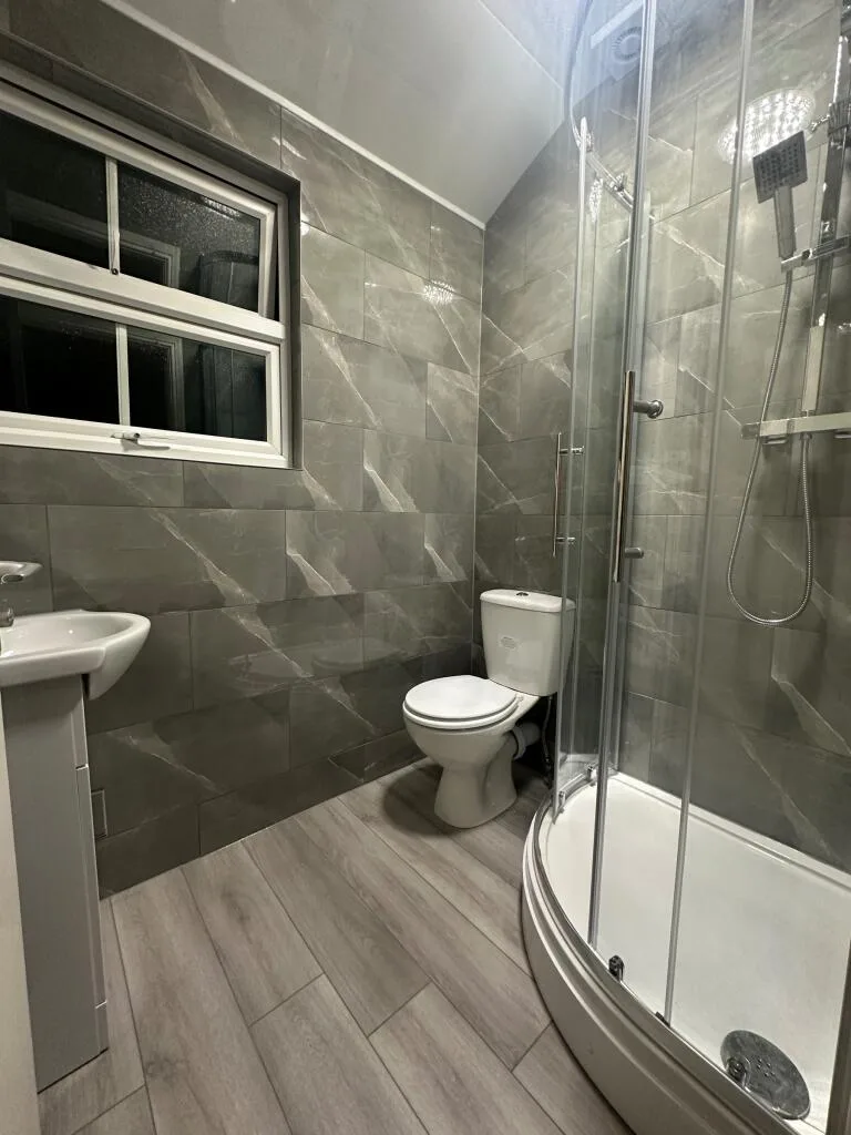 6 bedroom terraced house for rent