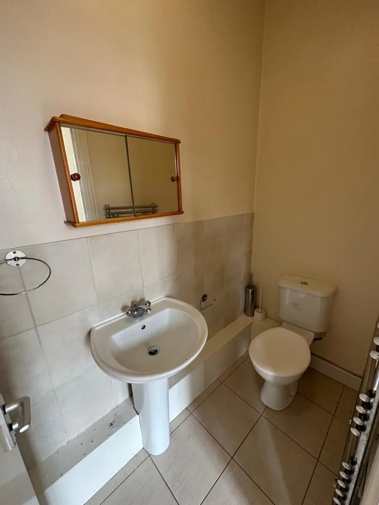 6 bedroom terraced house for rent