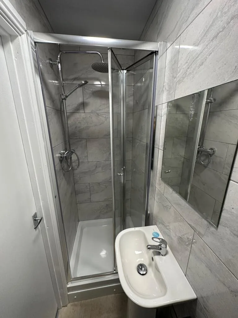 7 bedroom terraced house for rent