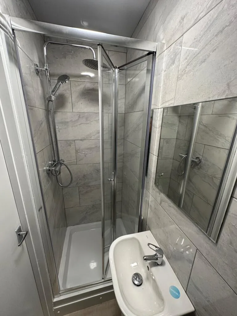 7 bedroom terraced house for rent