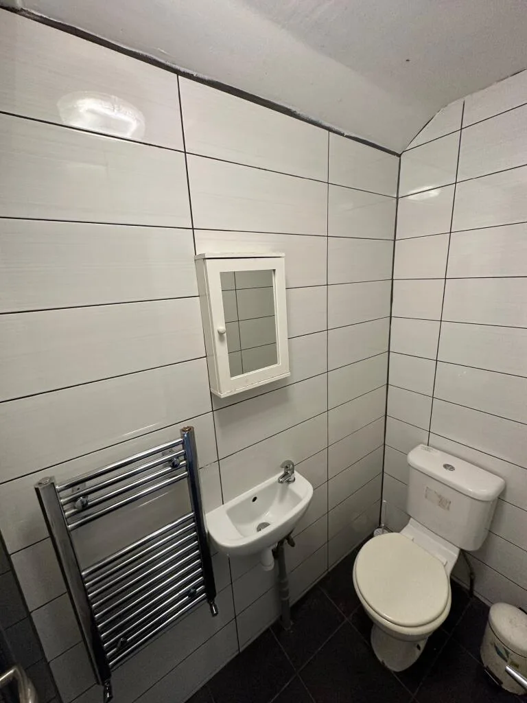 6 bedroom flat for rent
