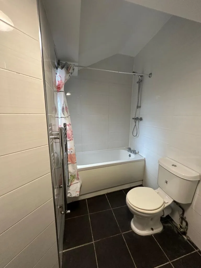 6 bedroom flat for rent