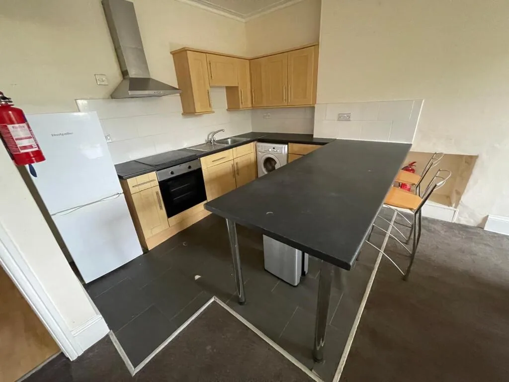 3 bedroom flat for rent