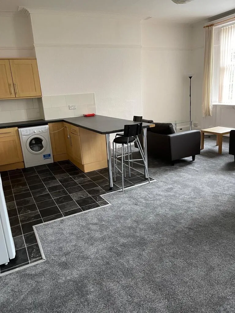 3 bedroom flat for rent