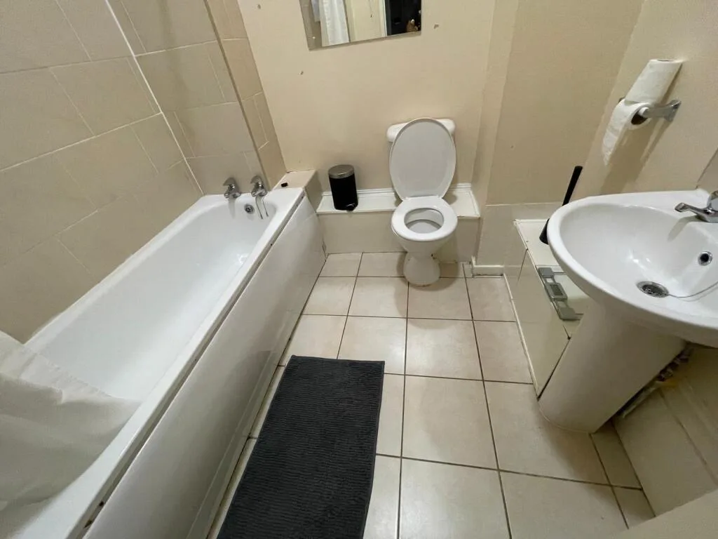 3 bedroom flat for rent