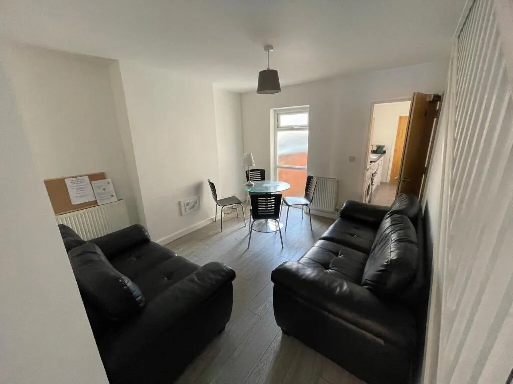 4 bedroom terraced house for rent