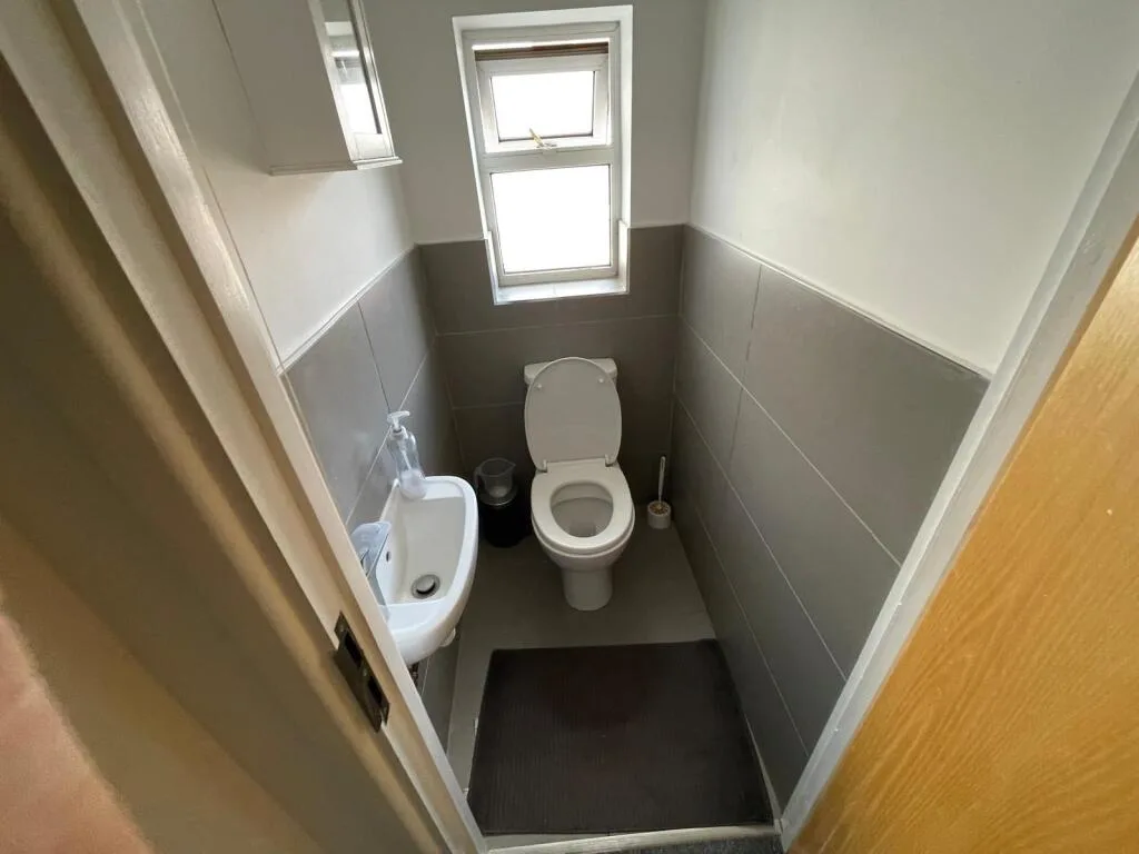 4 bedroom terraced house for rent
