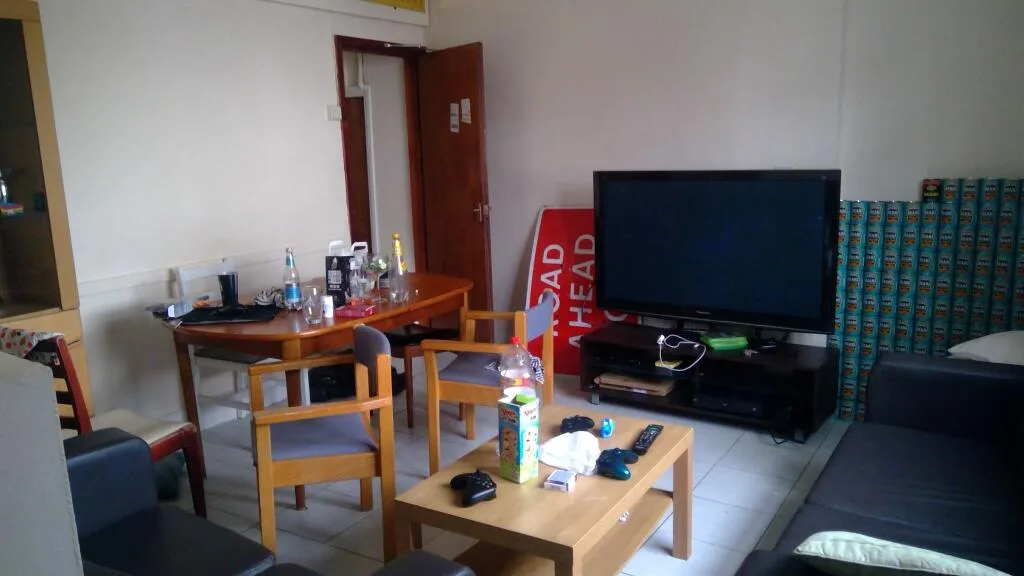 5 bedroom terraced house for rent