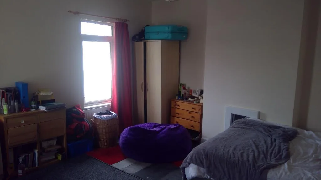 5 bedroom terraced house for rent