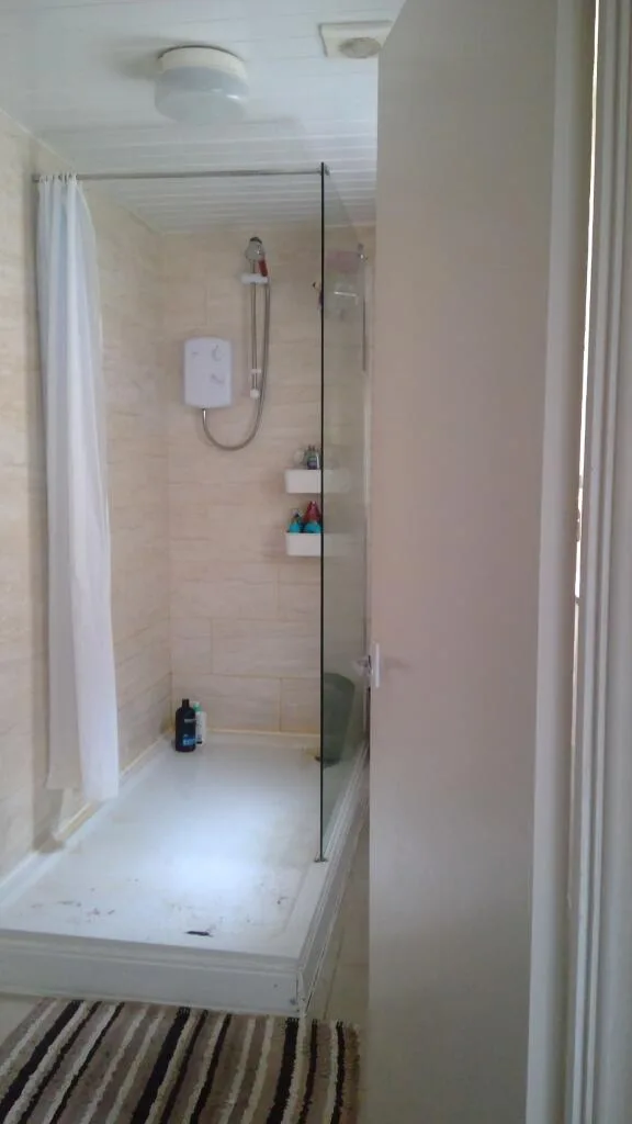 5 bedroom terraced house for rent