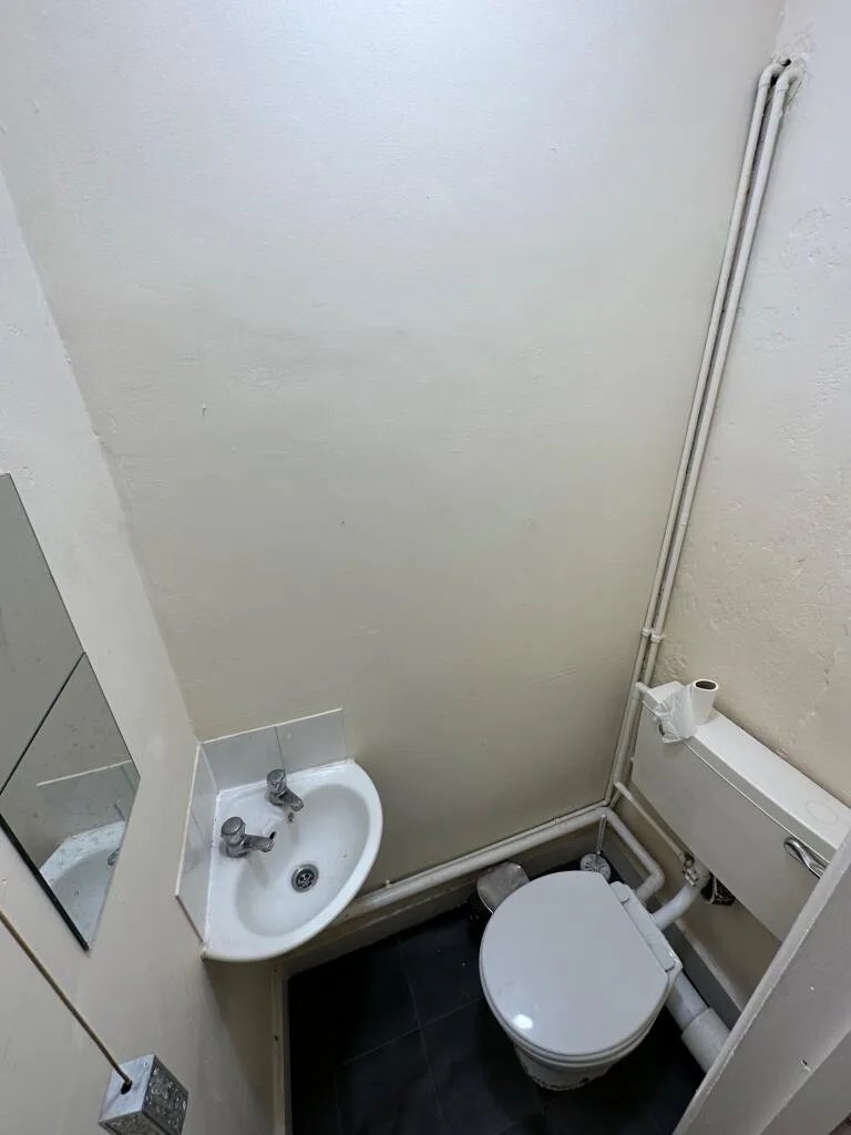 5 bedroom terraced house for rent