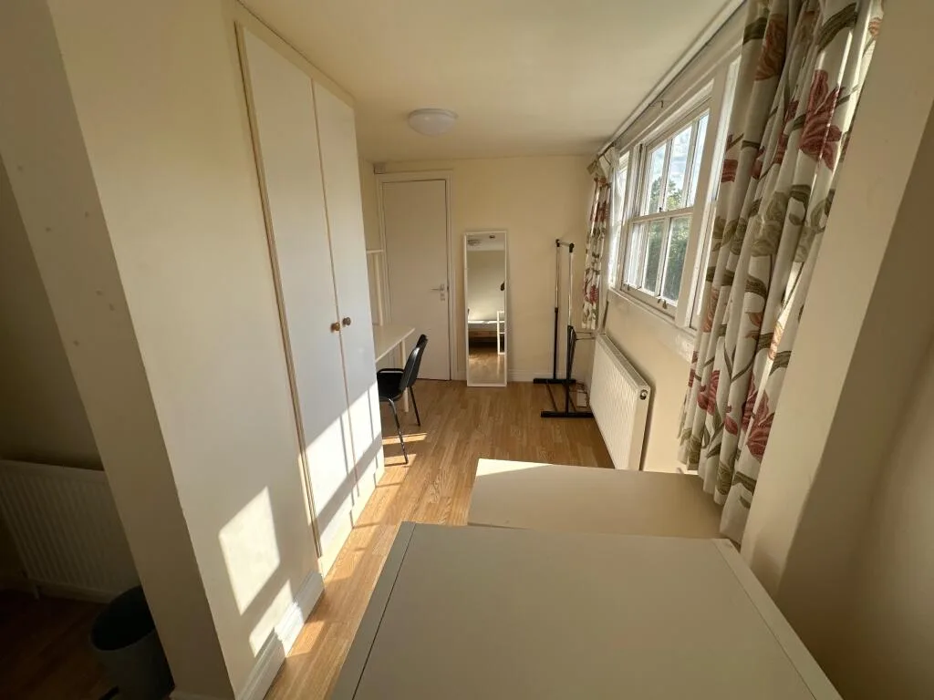 4 bedroom flat for rent