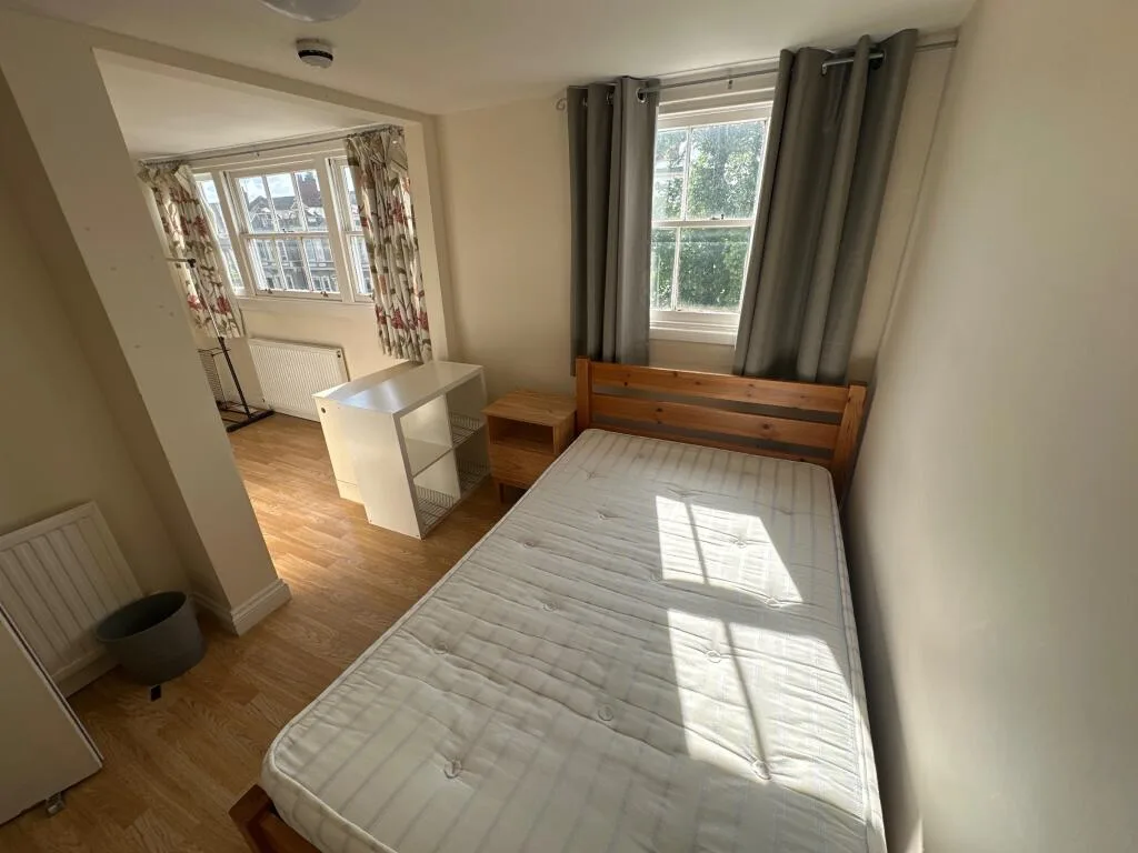 4 bedroom flat for rent