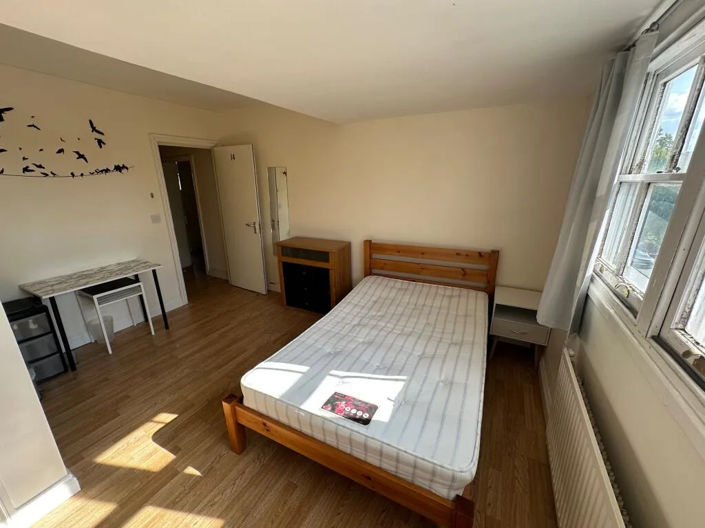 4 bedroom flat for rent
