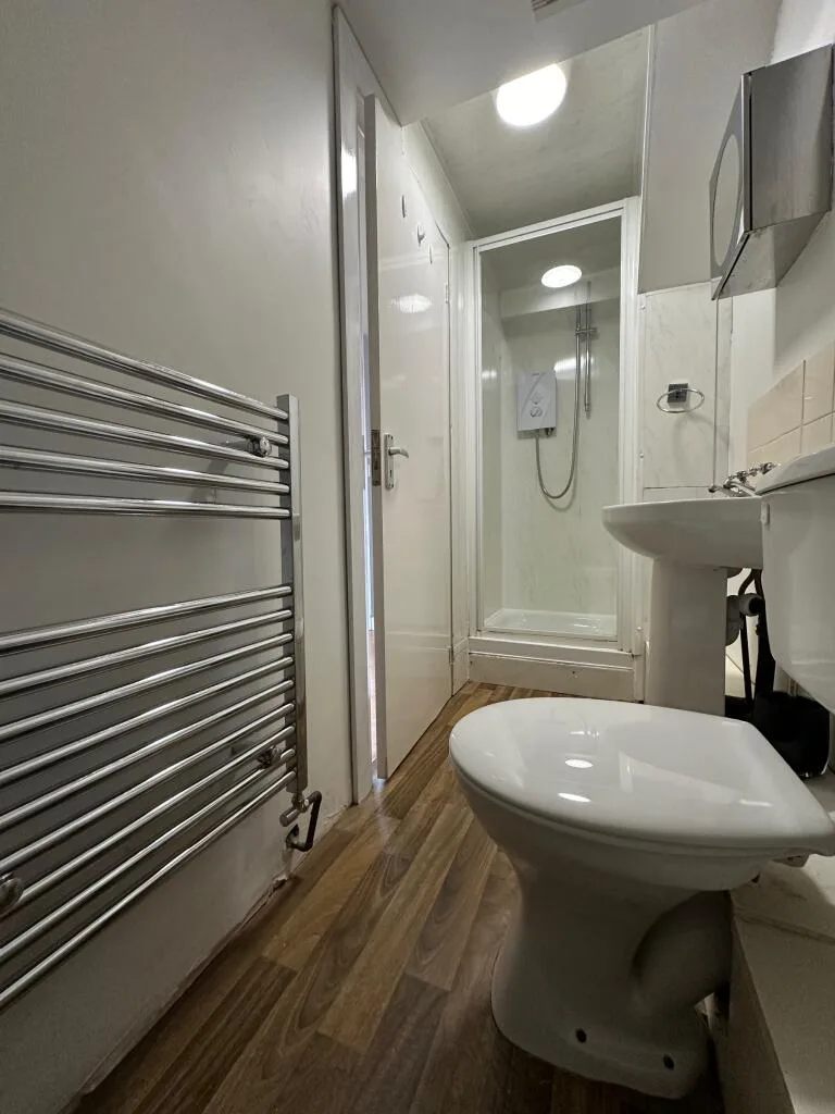 4 bedroom terraced house for rent