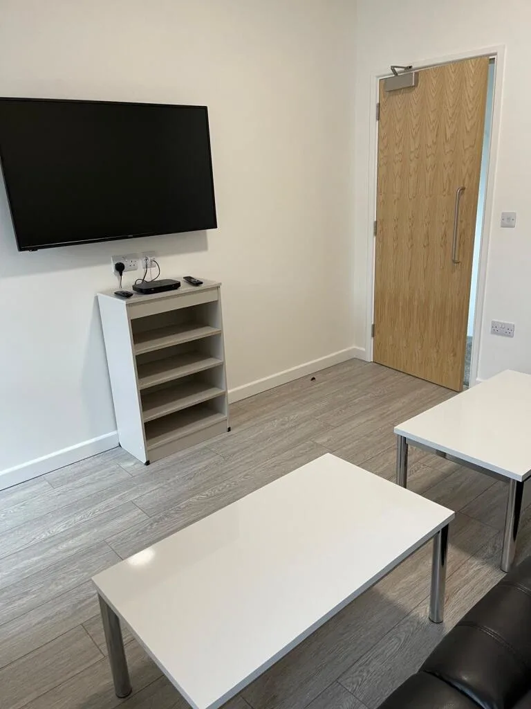 4 bedroom flat for rent