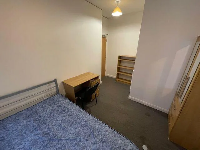 7 bedroom flat for rent