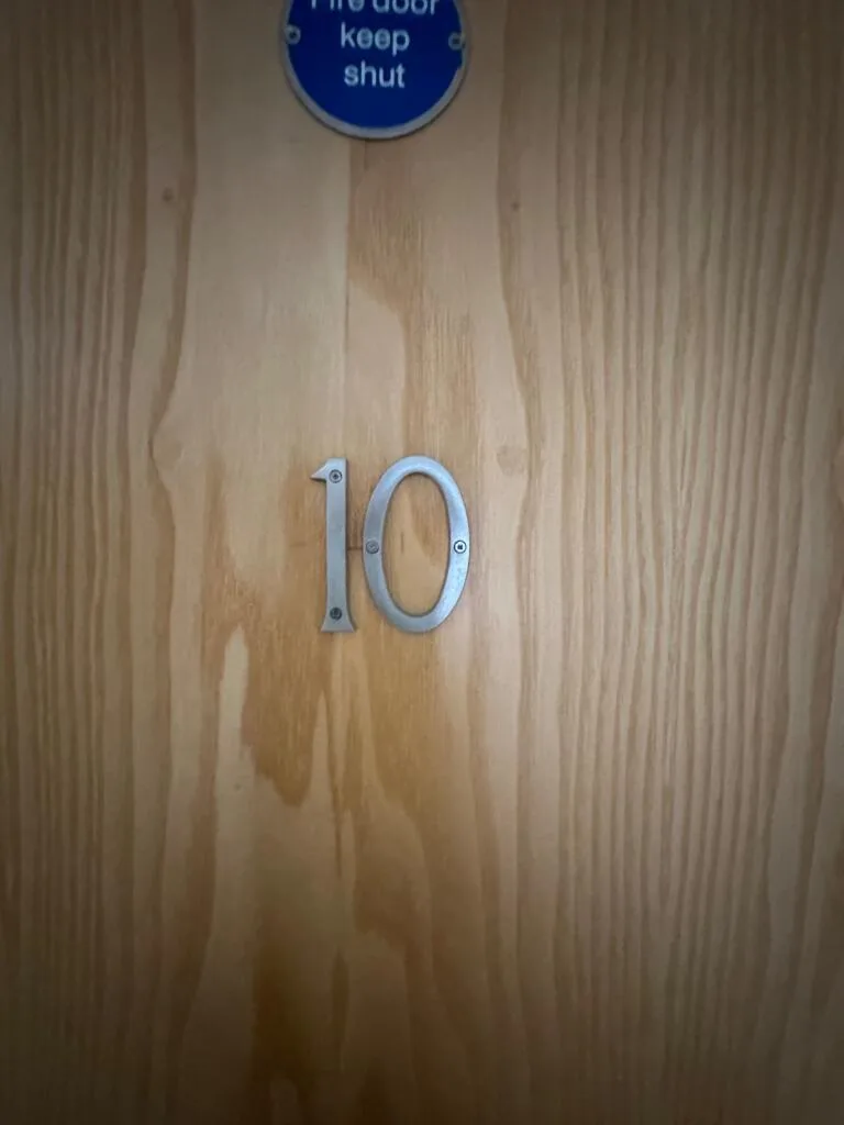 10 bedroom flat for rent