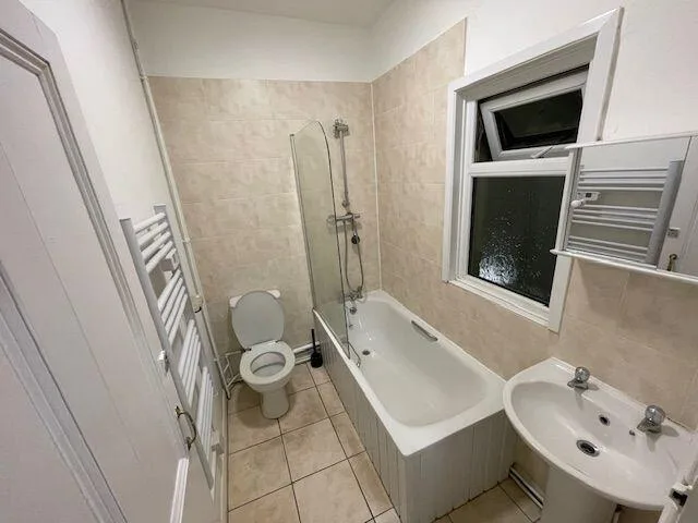 9 bedroom flat for rent