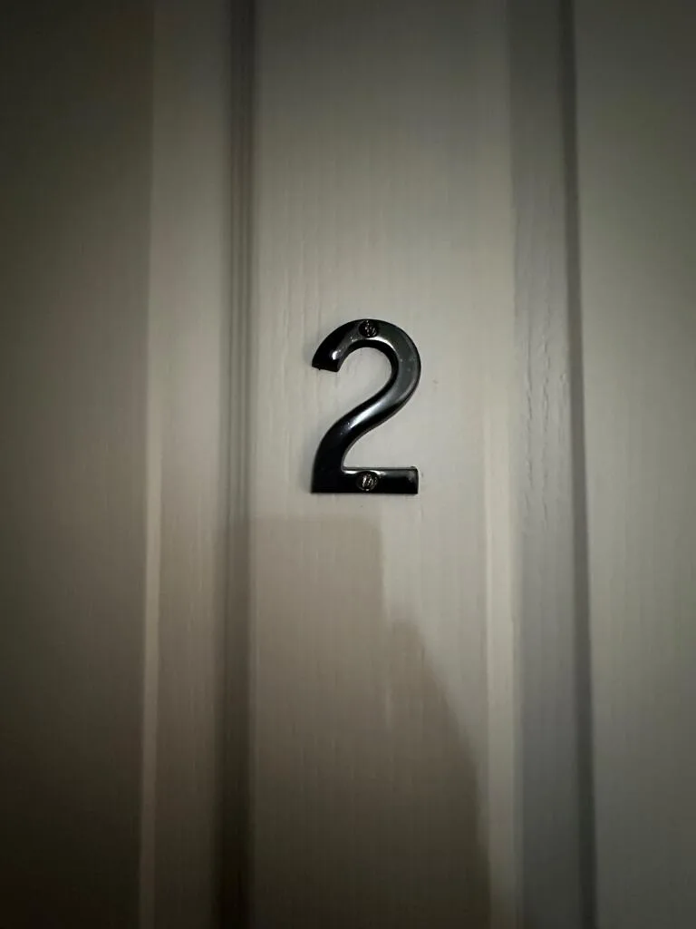 5 bedroom flat for rent