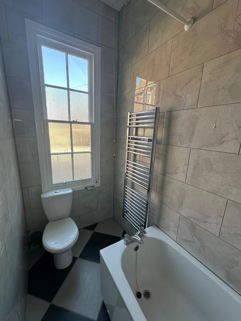 4 bedroom flat for rent