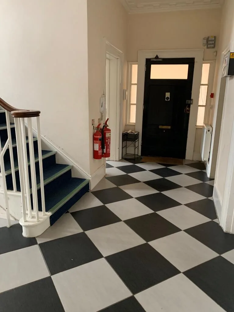 4 bedroom flat for rent
