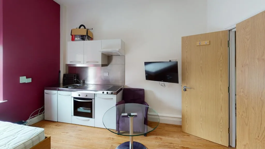 Studio flat for rent