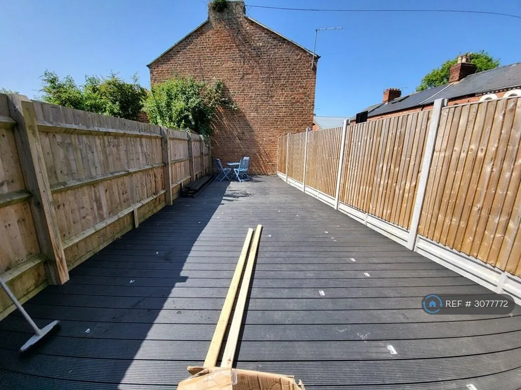 4 bedroom terraced house for rent
