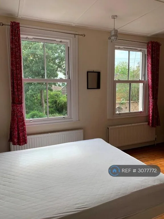 4 bedroom terraced house for rent