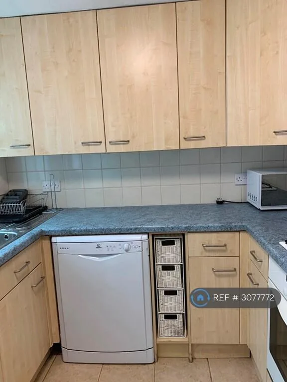 4 bedroom terraced house for rent