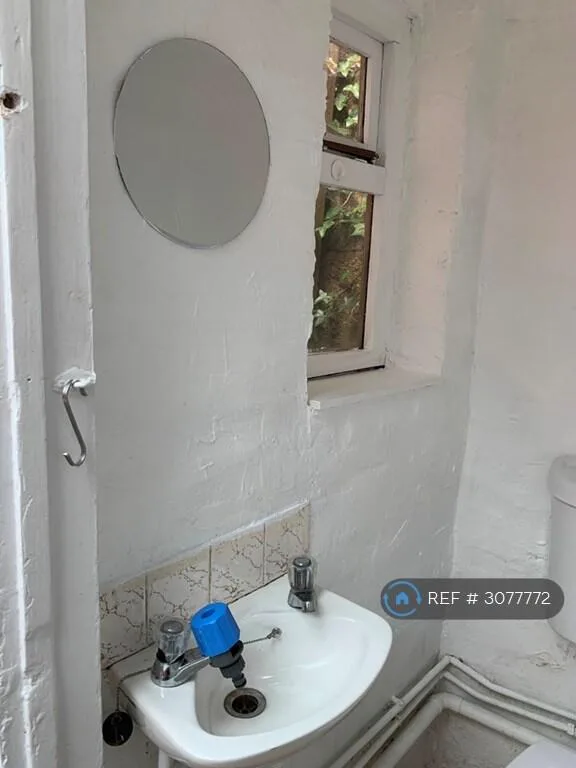 4 bedroom terraced house for rent
