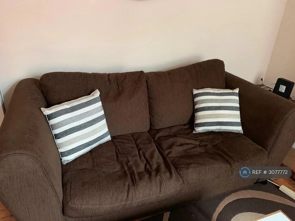 4 bedroom terraced house for rent