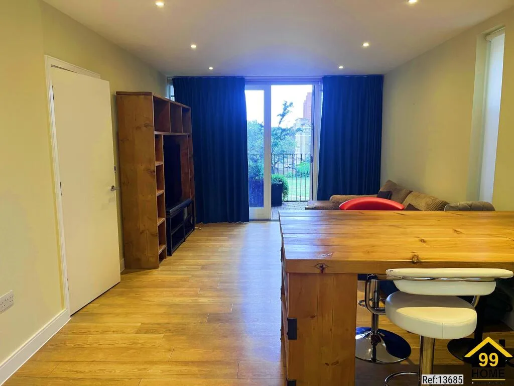 2 bedroom flat for rent