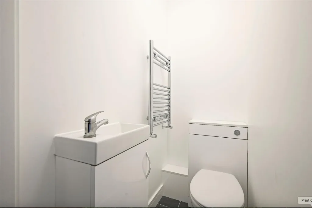 6 bedroom terraced house for rent