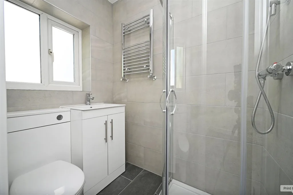 6 bedroom terraced house for rent