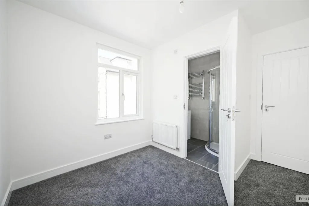 6 bedroom terraced house for rent